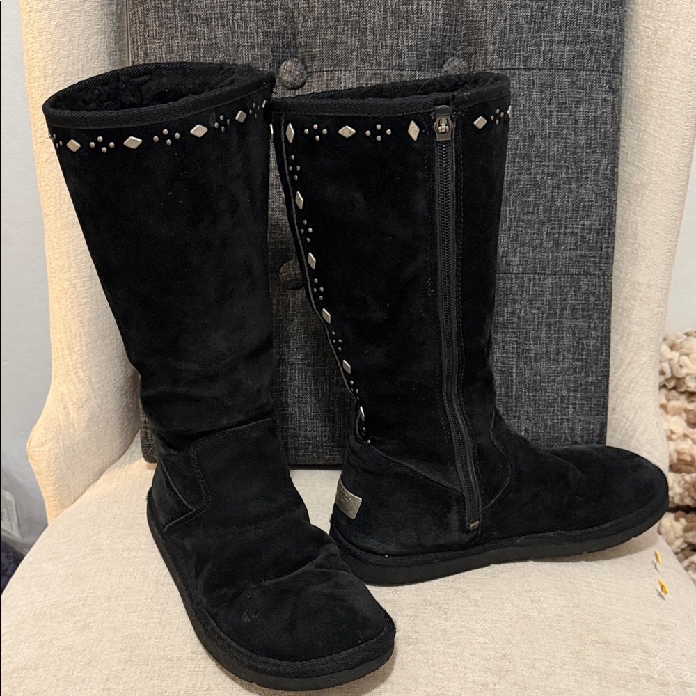 💝❤️Black Suede UGG Women's Boots.UGG black zip up vintage boot.Ugg silver studs💝